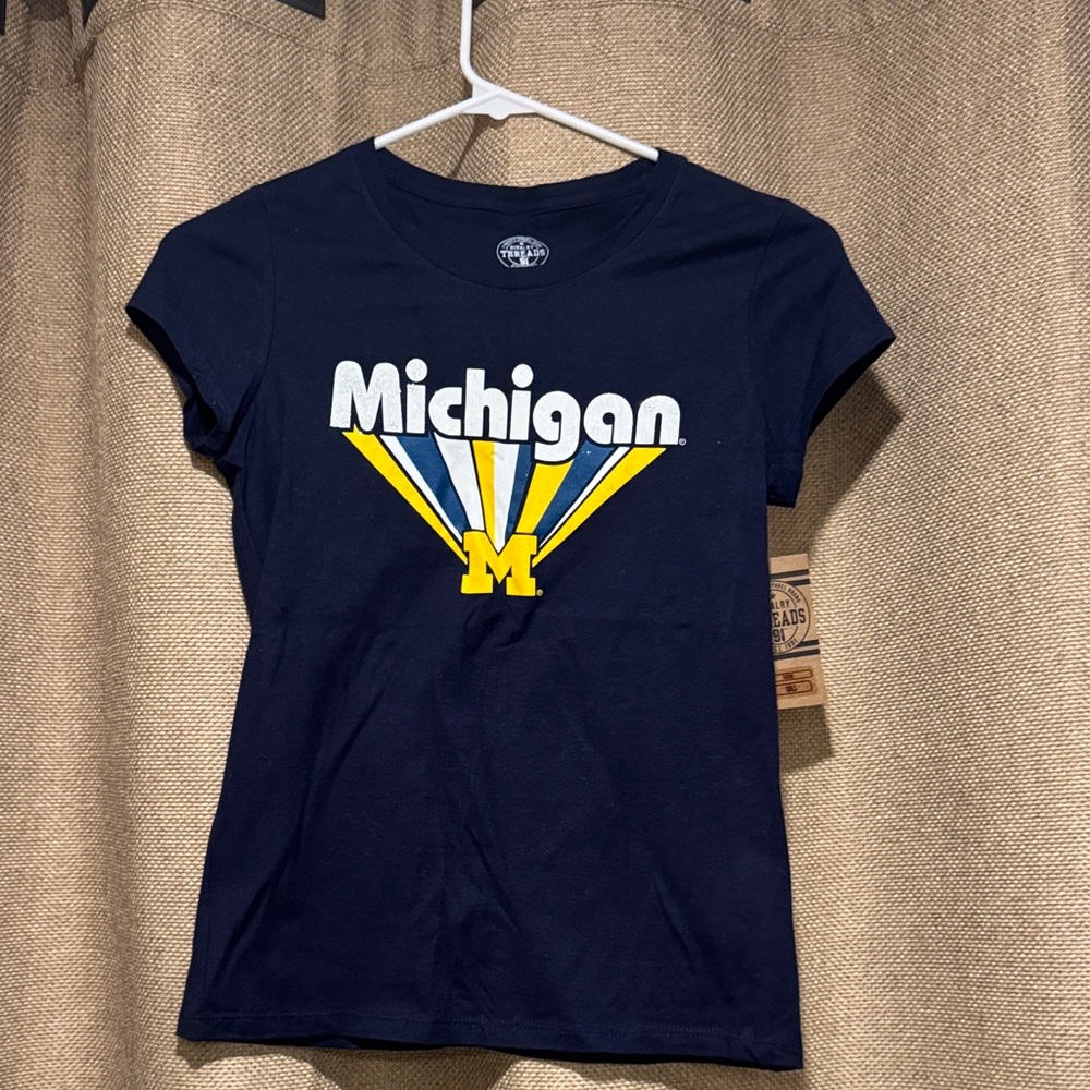 Rivalry Threads Michigan Girls Navy Tee size L (10/12)